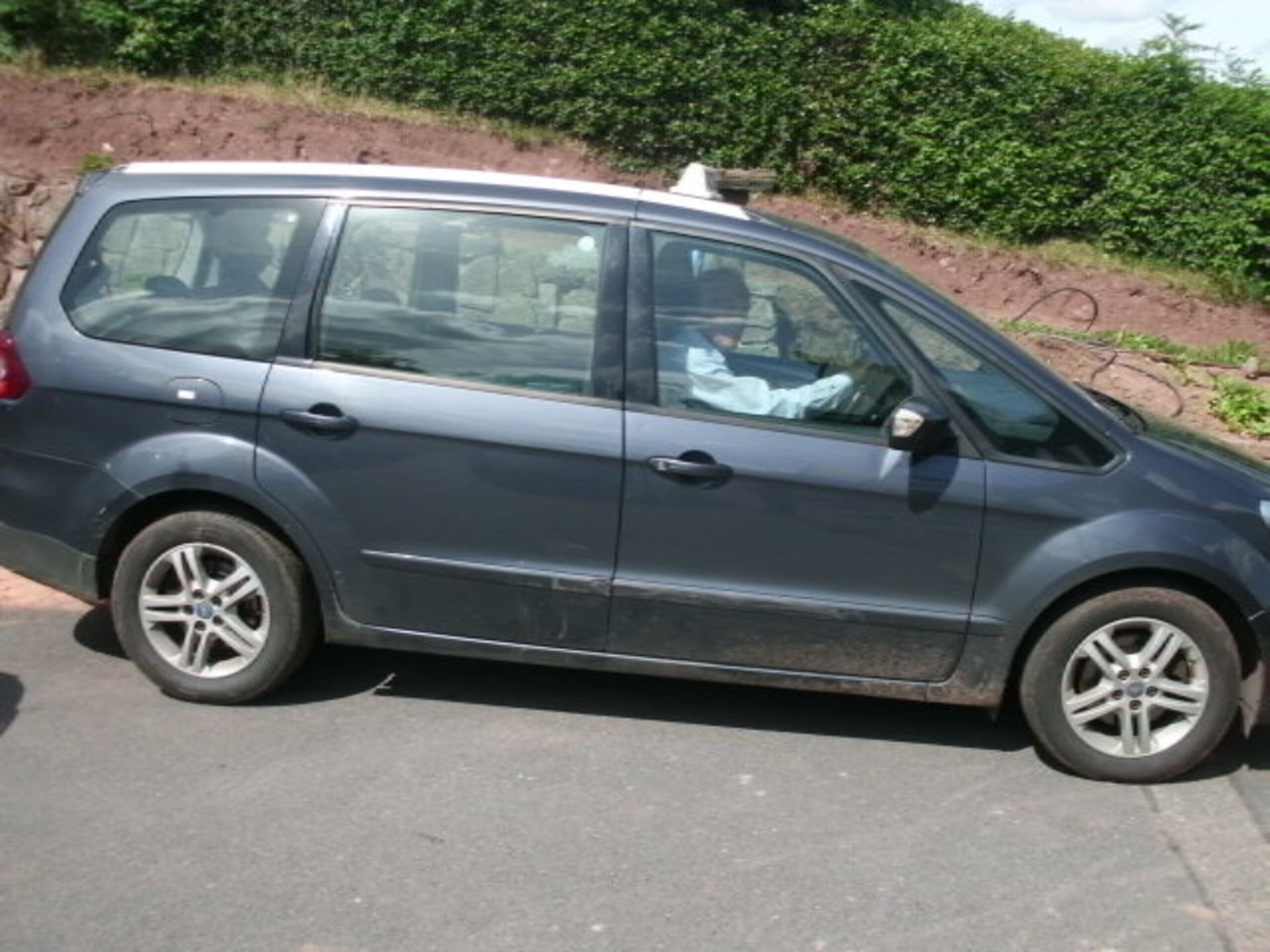 2010 (Sept) FORD GALAXY ZETEC TDCi MPV, grey, diesel, 1997cc, 268,573 miles recorded, - Image 2 of 4