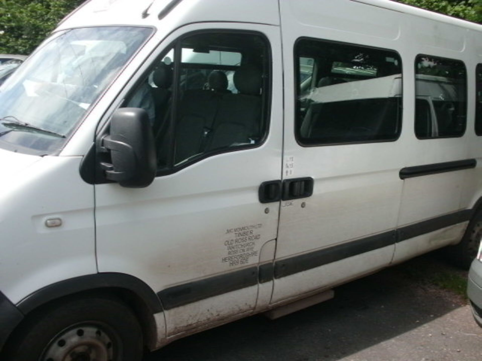 2007 (Sept) VAUXHALL MOVANO 16 seater MINIBUS including driver, white, diesel, 2463cc, 255,963 - Image 3 of 4