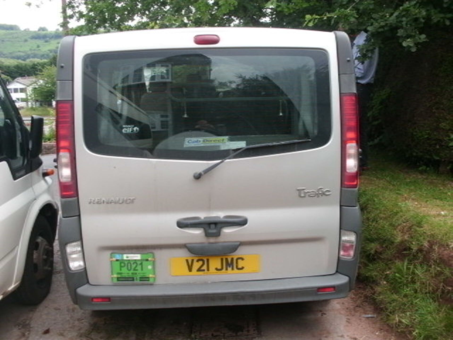 2009 (Nov) RENAULT TRAFIC LL29 Dci 115 9 seater MINI BUS including driver, only 5 seats fitted and - Image 4 of 4