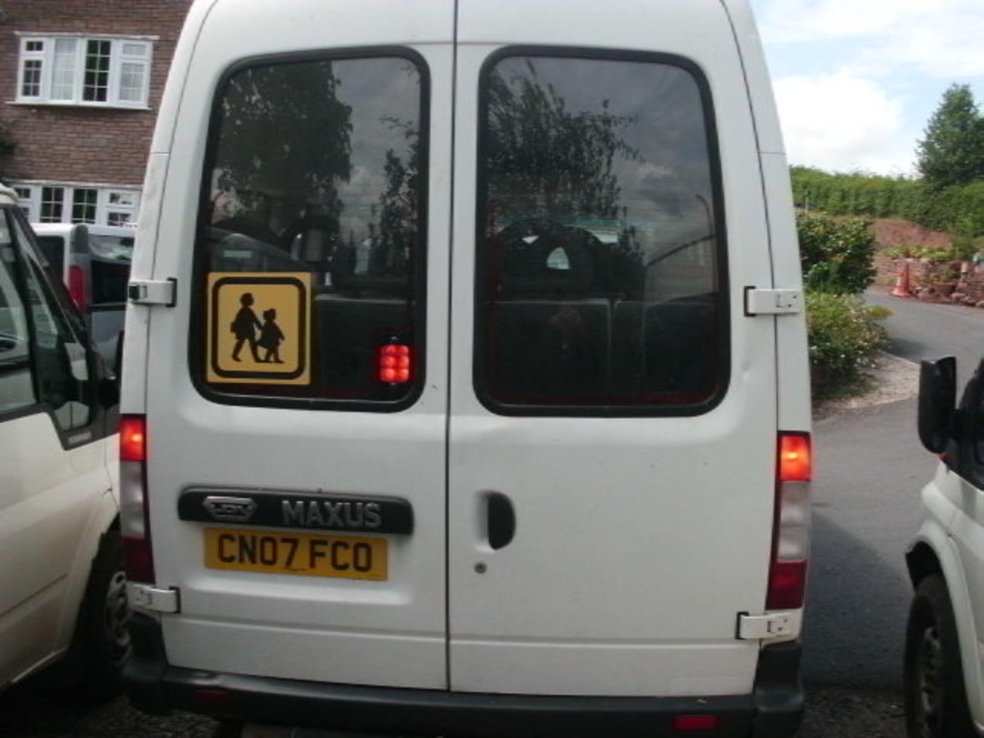 2007 (July) LDV MAXUS 17 seater MINI BUS including driver, white, diesel, 2500cc, 139,012 miles - Image 5 of 5