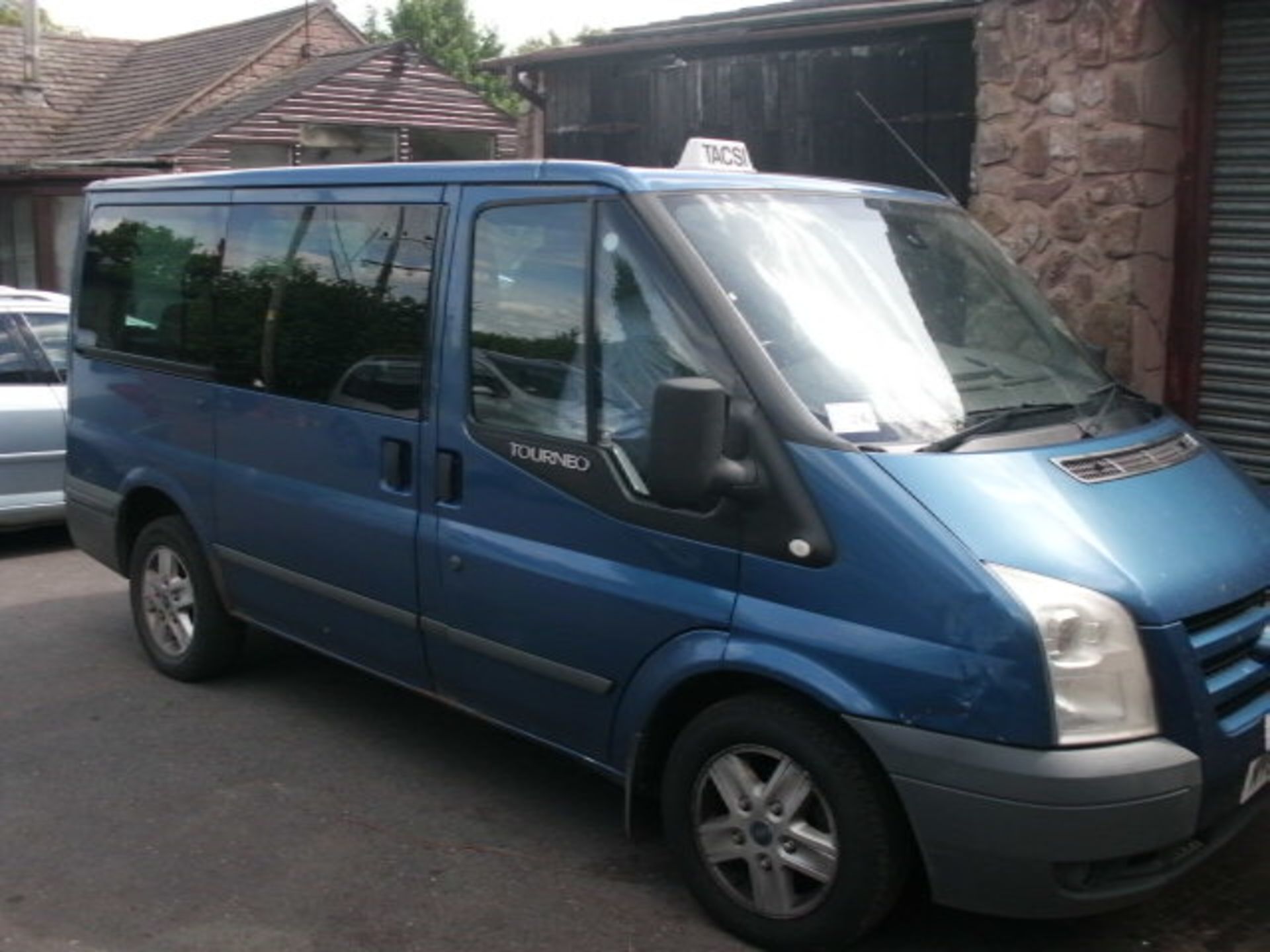 2008 (Nov) FORD TRANSIT 110 T330M FWD 8 seater MINI BUS including driver, blue, diesel, 2198cc, - Image 2 of 4