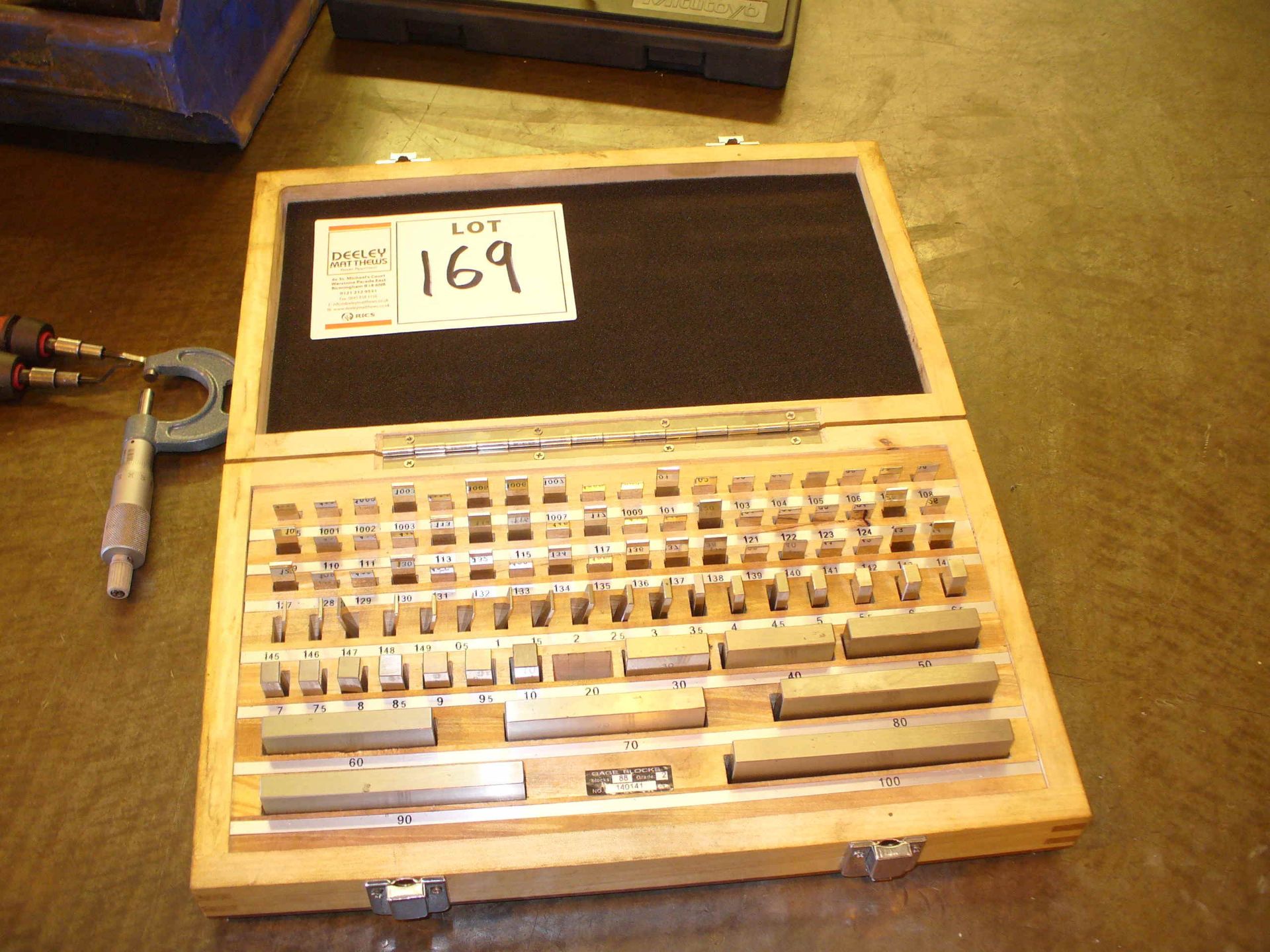 Set of SLIP GAUGES, including VERNIER HEIGHT GAUGE and selection of THREAD GAUGES