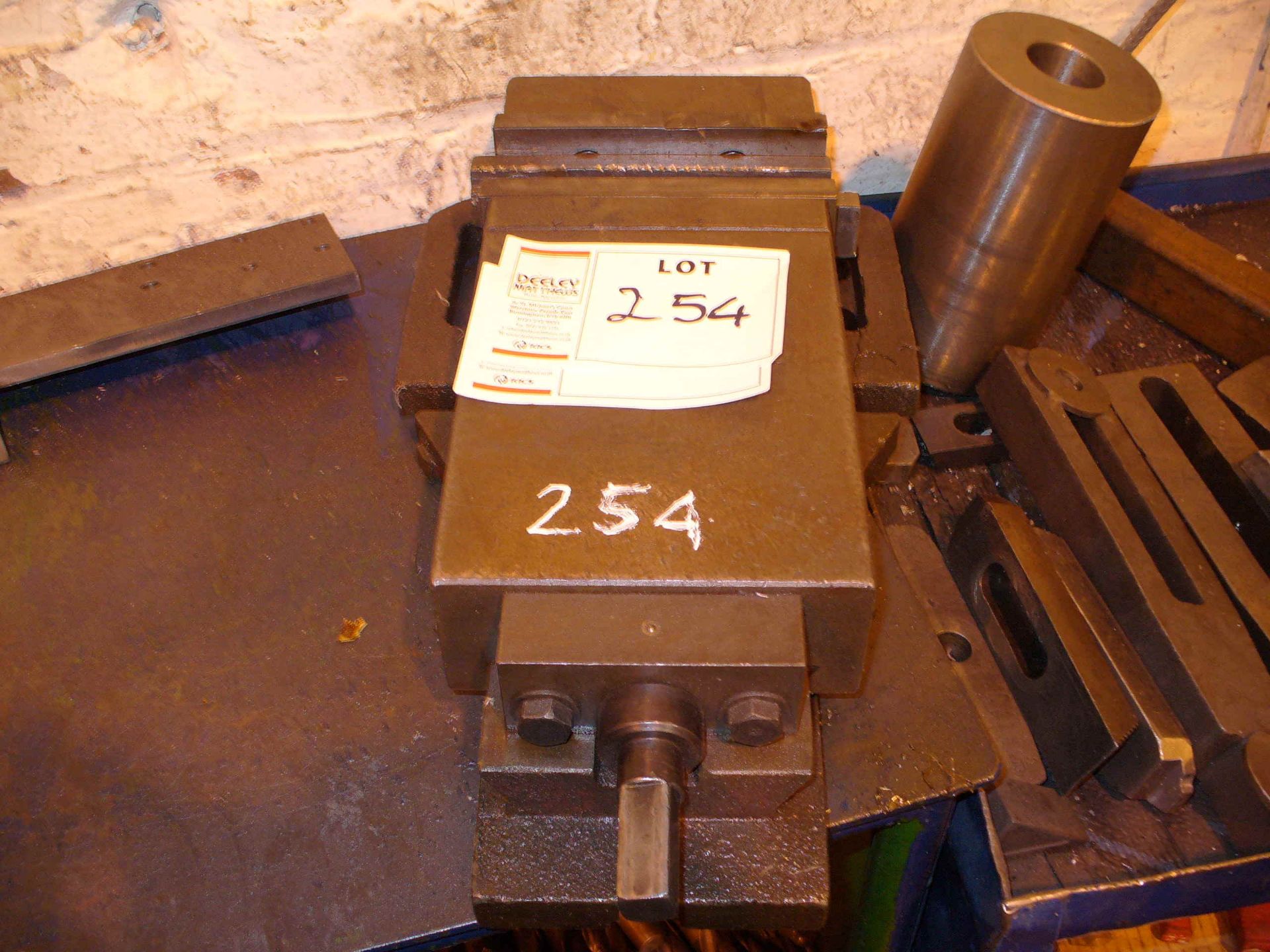 160mm MACHINE VICE