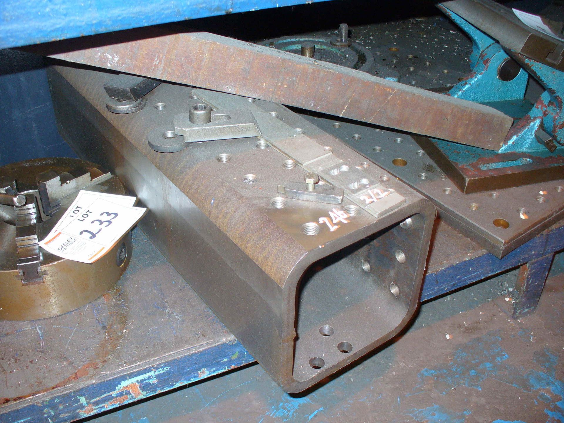 2 off 200 x 195 x 650mm RISER blocks and 4 Lenske clamps - Image 2 of 2