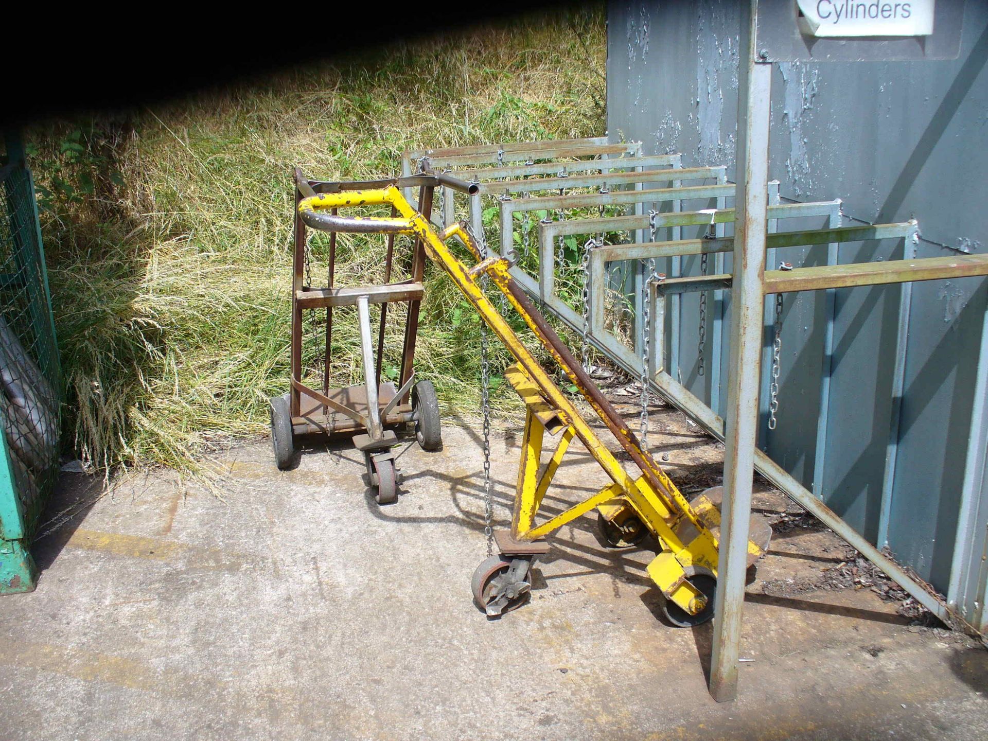 Pair of BOTTLE/DRUM TRUCKS - Image 2 of 2