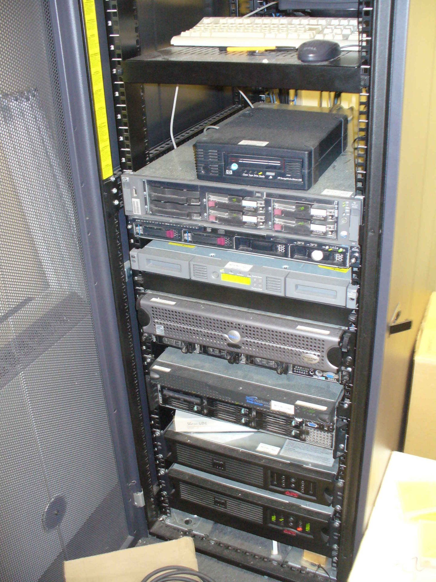 Rack mounted SERVER CABINET & CONTENTS - Image 2 of 2