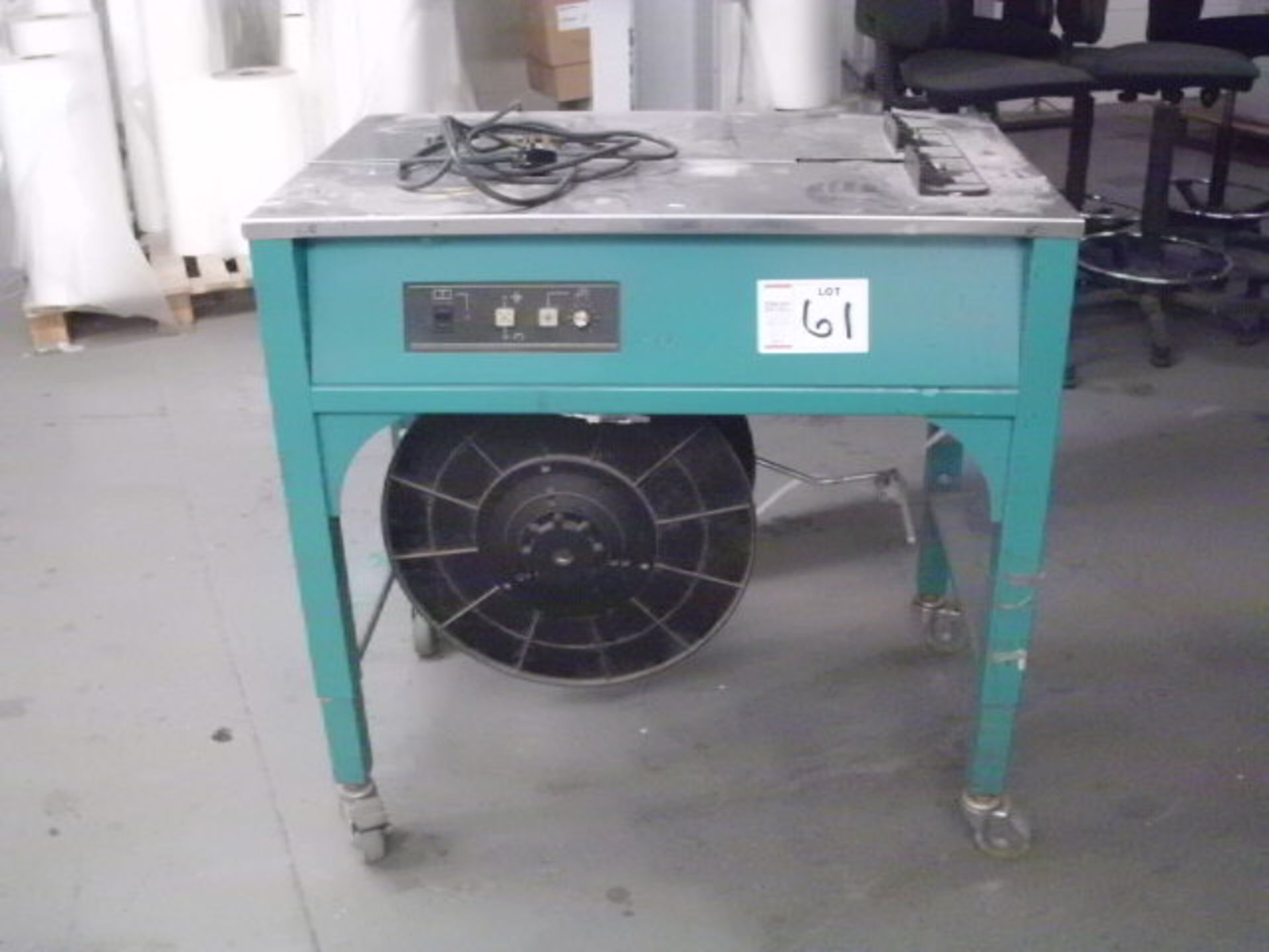 Semi automatic 240V BANDING/STRAPPING machine model no EXS 206, serial no 02030671