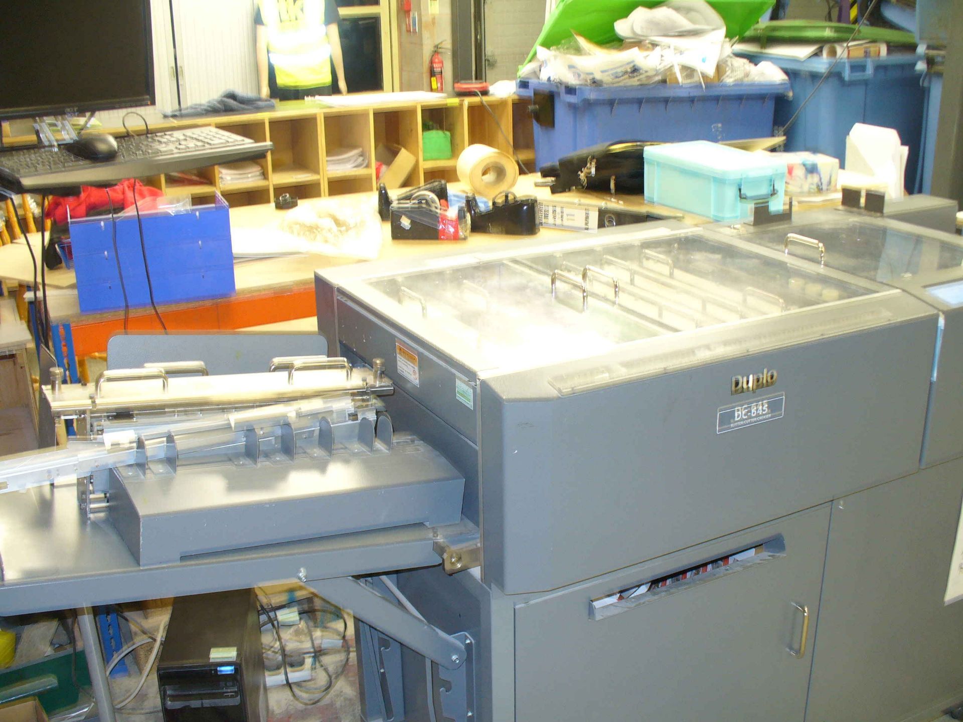 Duplo DC-645 Document Finishing System for CUTTING/SLITTING/CREASING with business card module - Image 2 of 3