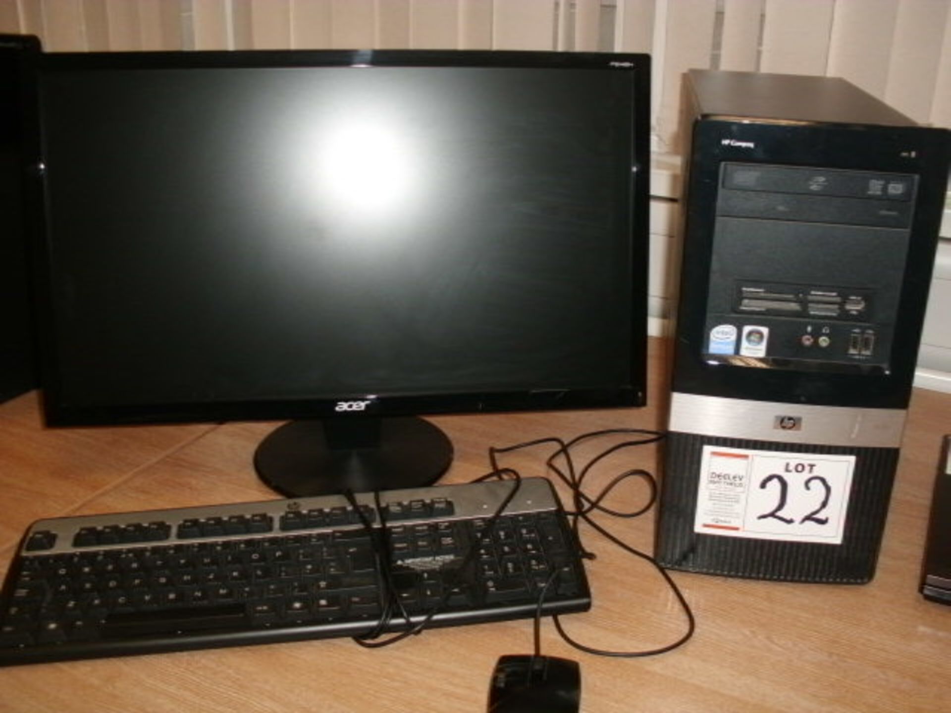 HP Compaq dx2400S PERSONAL COMPUTER with Acer 24" flat screen monitor, keyboard and mouse (Windows