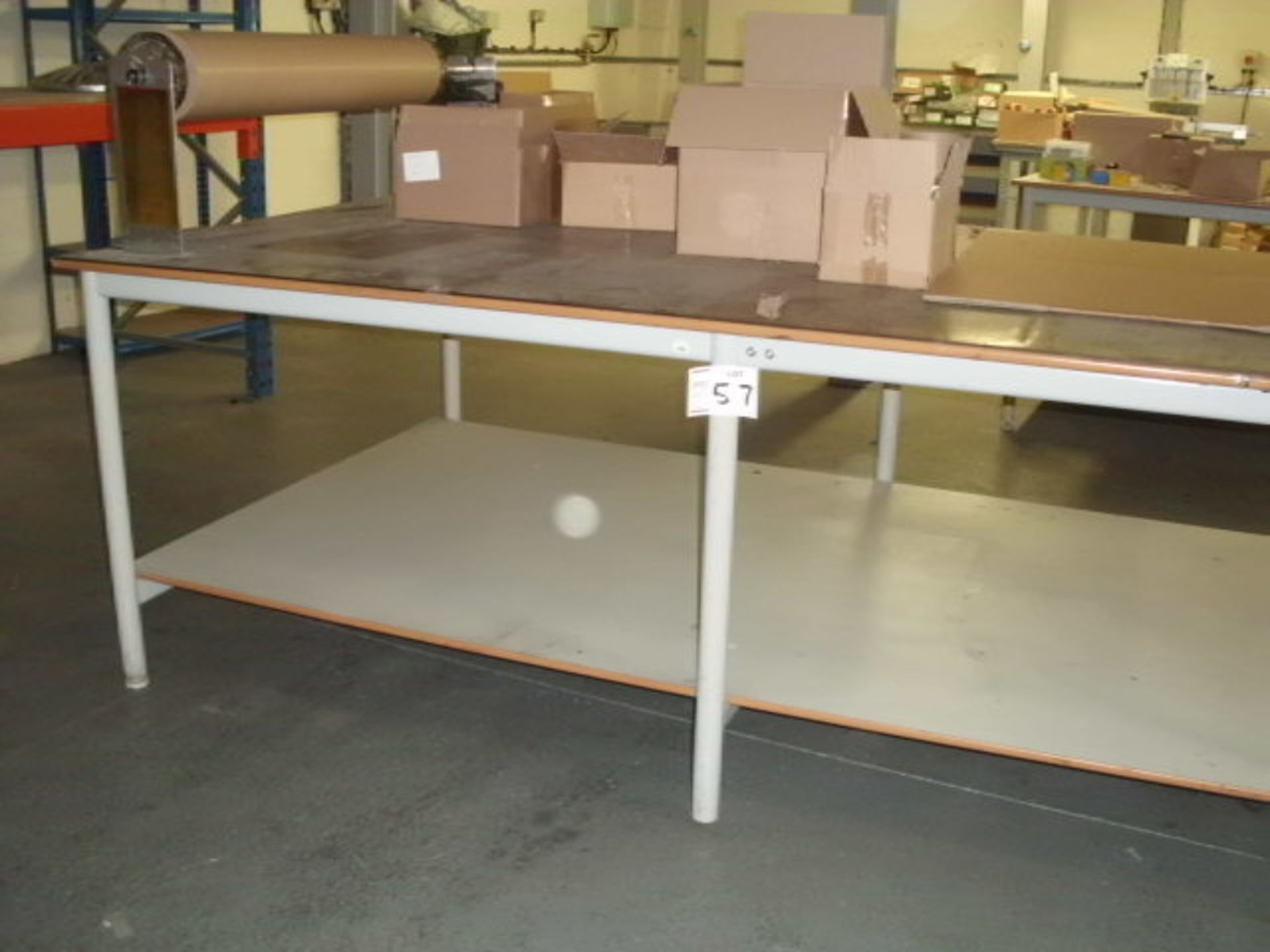 2.6m x 1.5m LAMINATED PACKING TABLE with paper dispenser with 3 rolls of 900mm brown paper