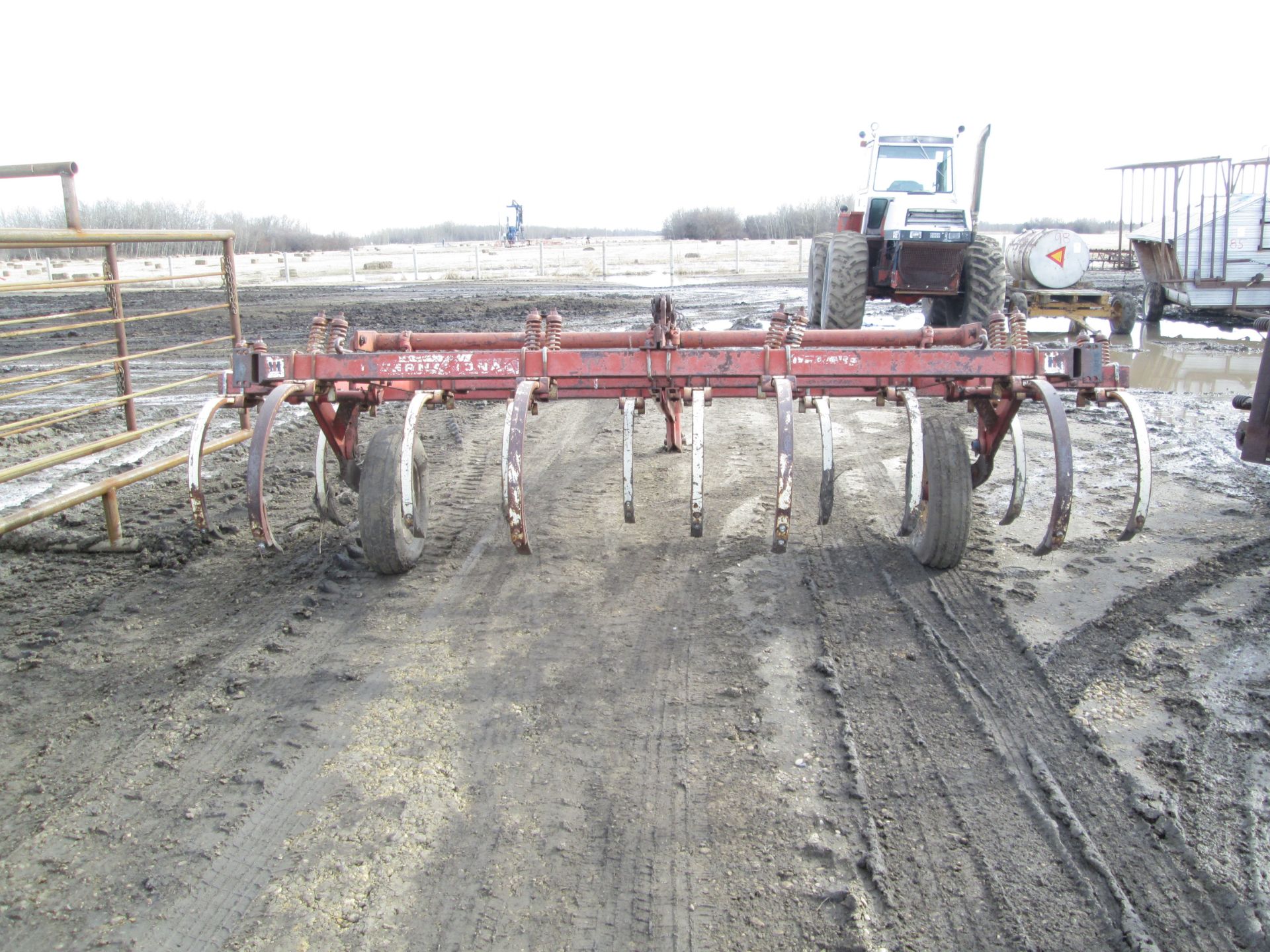 14' IHC DT CULTIVATOR