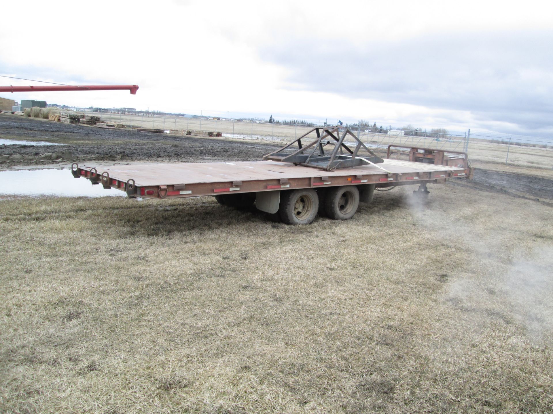 24' 1981 CRAZY TANDEM DUALLY PINTLE HITCH TRAILER - Image 3 of 3