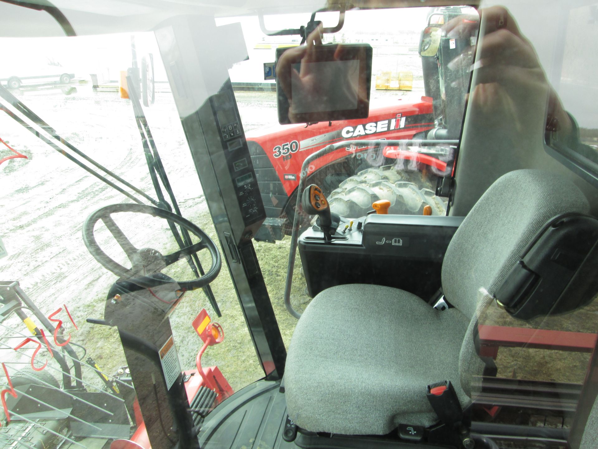 2007 CASE IH 2577 AFX Rotor Combine - Image 13 of 14