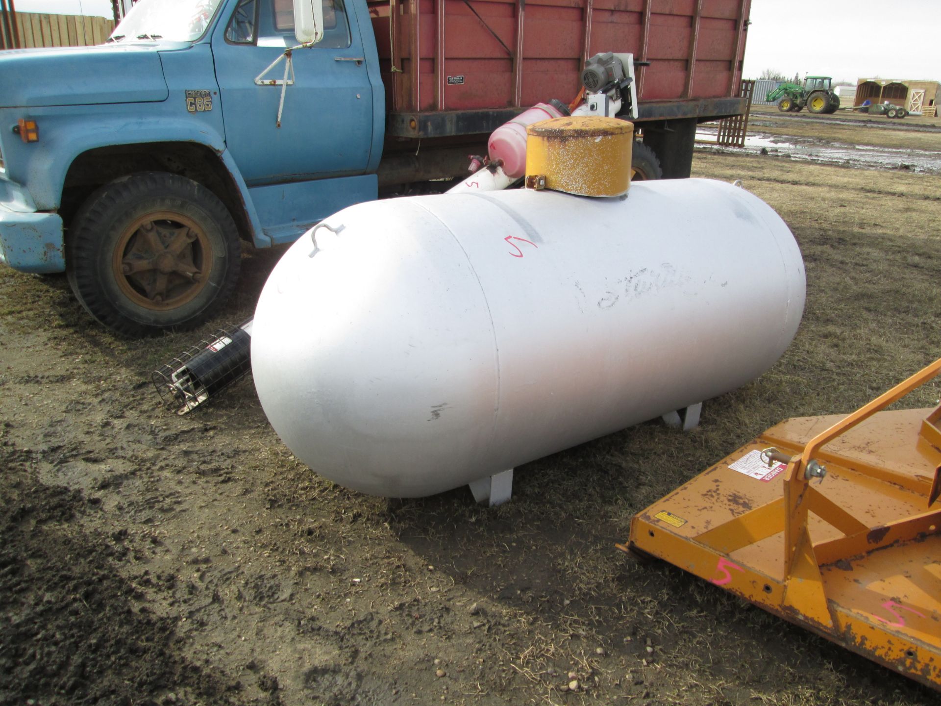 500 GALLON PROPANE TANK - Bild 2 aus 3