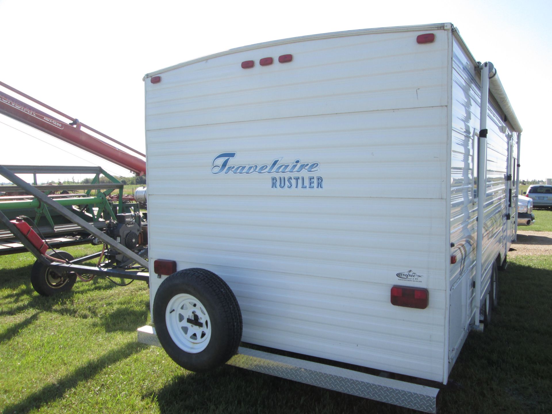 26.5' 2004 TRAVELAIRE BUMPER PULL HOLIDAY TRAILER - Image 3 of 3