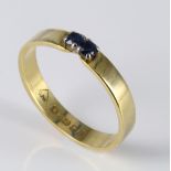 18ct Gold Sapphire Ring size M weight 2.4 grams