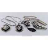 Modern Siamese silver & enamel jewellery - various, plus one silver necklace & one silver ingot on