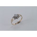 9ct Gold Opal and CZ floral set Ring size P weight 1.1 grams