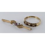 9ct Gold Garnet/CZ Ring size M and matching Bar Brooch weight 3.3 grams