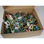 Britains Deetail. A collection of over 230 Britains Deetail lead figures, including cowboys,