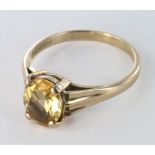 9ct Gold Citrine set Ring size O weight 2.6 grams