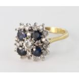 18ct Gold Sapphire and Diamond Cluster Ring size K weight 4.9 grams