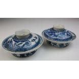 Chinese 17thC? 2x blue and white rice bowl stands and two small dishes, featuring Chinese