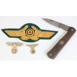 Reproduction SS Pen Knife with pieces of insignia (4). No Reserve