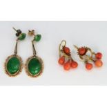 Yellow metal Jade Earrings and Coral Earrings weight 8.4g