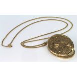 9ct Gold Locket on a 22 inch fine Gold Chain weight 20.8g
