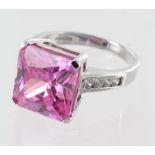 9ct White Gold Ring set with Pink and white CZ size O weight 6.5g