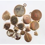 Selection of 9ct / yellow metal lockets / photo pendants