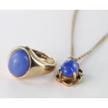 9ct Gold blue glass pendant on a fine 9ct chain with matching blue glass 9ct Gold Ring size E weight