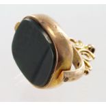 9ct Gold Bloodstone set Swivel weight 7.3g