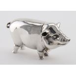 Silver vesta case in the form of a pig, stamped '925', weight 1 ounce approx., length 5.8cm,