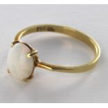 18ct Gold Opal set Ring size P weight 2.2g