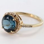 9ct Gold Blue Topaz Ring size M weight 2.9 grams