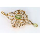 15ct Gold Peridot and Seed Pearl Drop pendant weight 5.4g