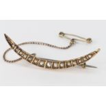 9ct Gold Crescent shaped Seed Pearl set Bar Brooch weight 1.6g