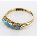 18ct Gold Turquoise set Ring size O weight 2.4g