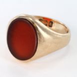 9ct Gold Carnelian Ring size K weight 5.5g