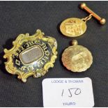 9ct gold cufflink with Chinese character, weight 3.5g approx; together with a Victorian yellow metal