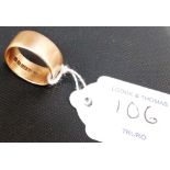 9ct rose gold wedding band, weight 6g approx.