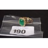 18k gold diamond and emerald cluster ring, each diamond of 0.05k spread approx, weight 3.6gms