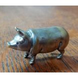Silver plate Vesta case in the form of a pig, the head is hinged