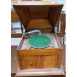 Oak cased Itonia gramaphone