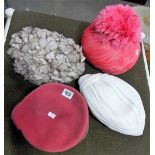 4 vintage ladies hats, 1 with pink feathers