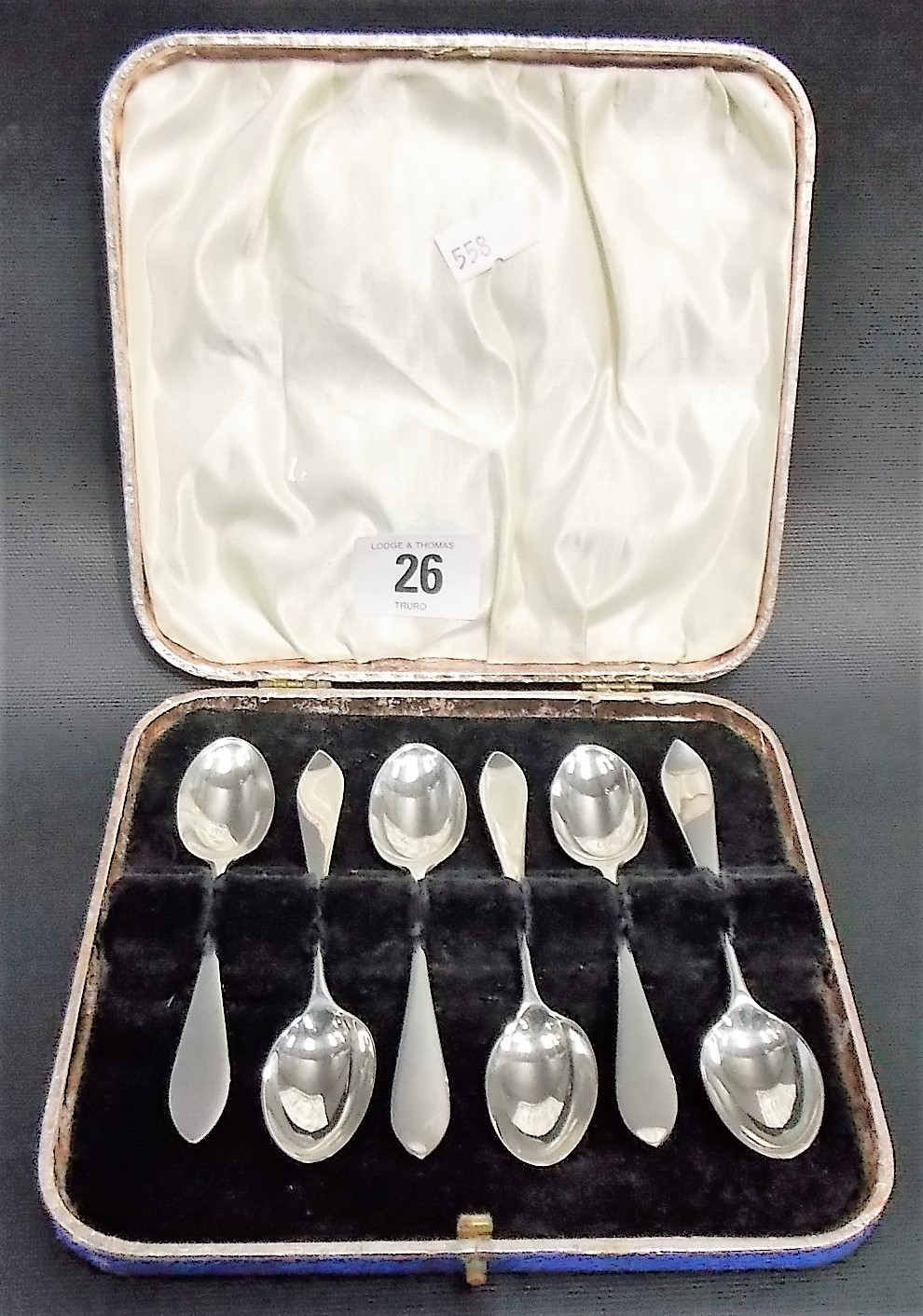 Edwardian set of six silver cased teaspoons, London 1906, weight 2oz approx.