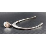 Pair of Edwardian silver wishbone sugar tongs by Samson Mordan & Co, Chester 1908, weight 0.75oz