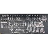 Good comprehensive twelve setting silver canteen of cutlery, comprising 12 tea spoons, fish